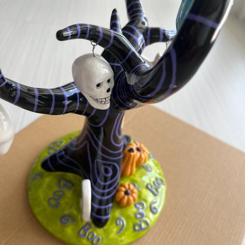Halloween Decor - Picture 8 of 16
